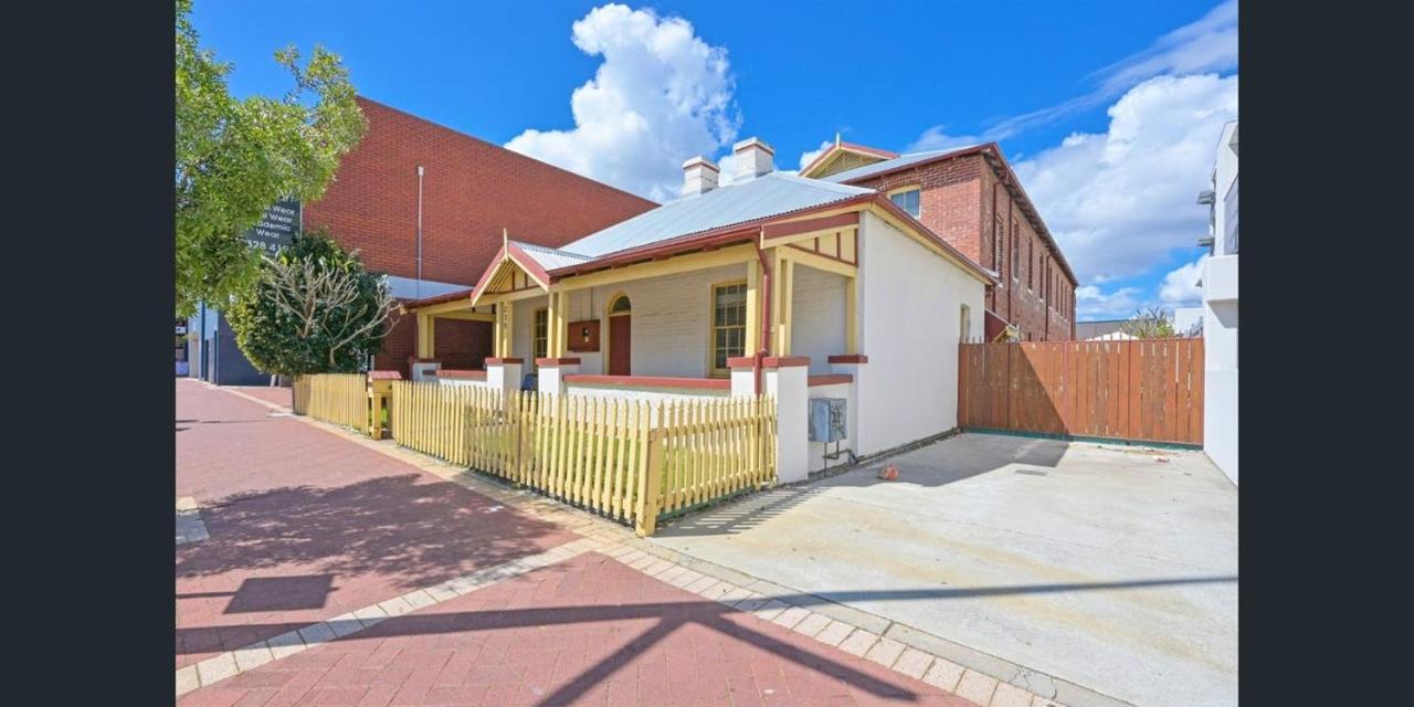 بيت شباب Emu Backpackers Perth - Note - Valid Passport Required For Check In المظهر الخارجي الصورة