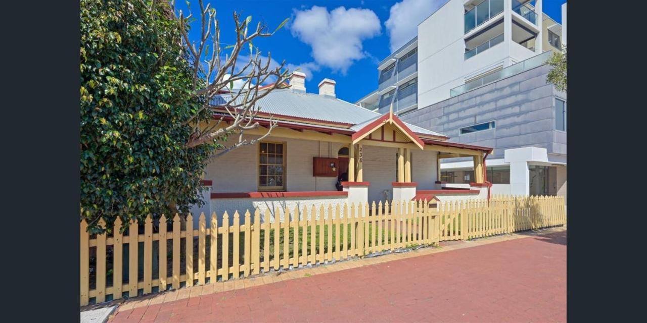 بيت شباب Emu Backpackers Perth - Note - Valid Passport Required For Check In المظهر الخارجي الصورة