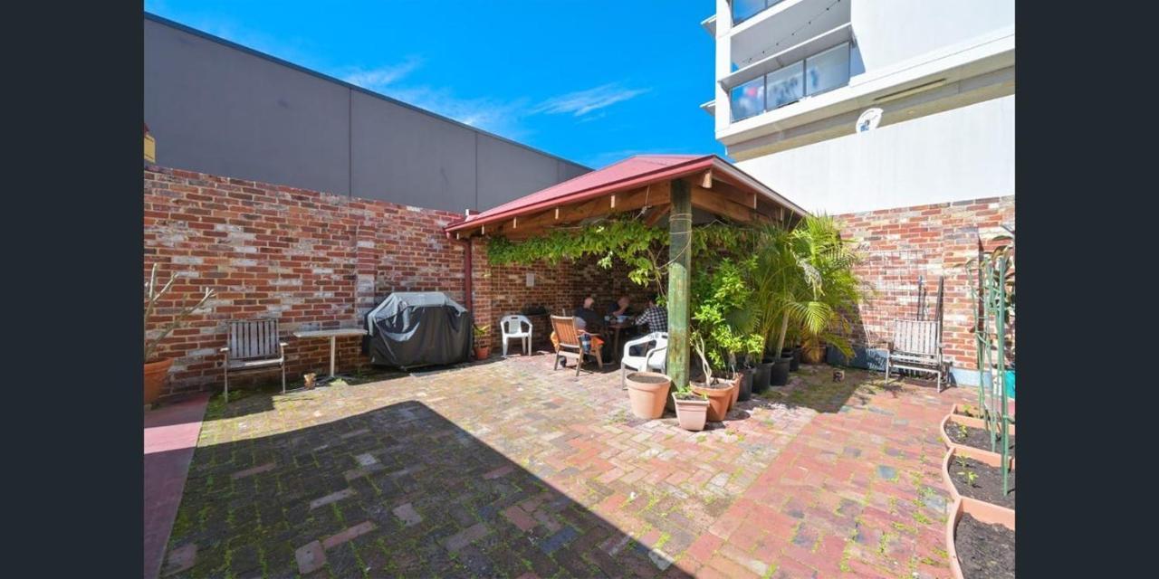 بيت شباب Emu Backpackers Perth - Note - Valid Passport Required For Check In المظهر الخارجي الصورة