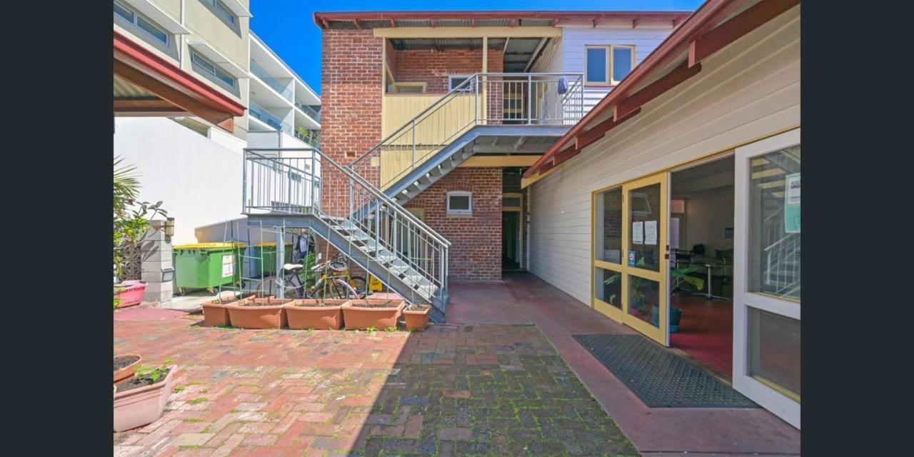 بيت شباب Emu Backpackers Perth - Note - Valid Passport Required For Check In المظهر الخارجي الصورة